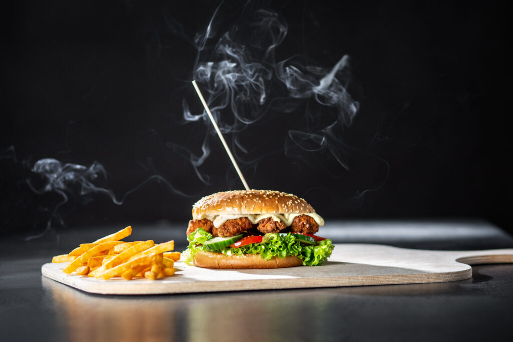 Crispy Chickenburger mit Pommes - Copy